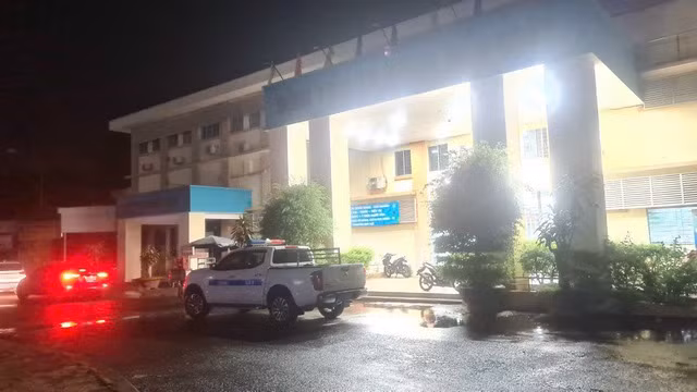 2 nạn nhân được đưa tới Trung tâm Y tế huyện Thống Nhất cấp cứu.