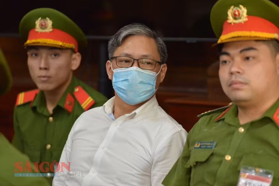 Bị cáo Nguyễn Cao Trí tại tòa chiều 11-4. Ảnh: CAO THĂNG