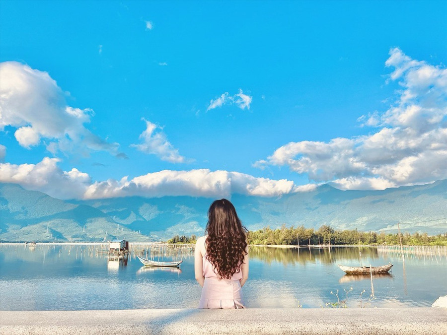 Đến nay, đầm Lập An vẫn giữ được gần như nguyên vẹn cảnh sắc thiên nhiên mộc mạc, thanh bình.