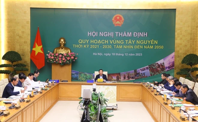 Phó Thủ tướng Trần Hồng Hà chủ trì Hội nghị thẩm định Quy hoạch vùng Tây Nguyên. (Ảnh: Văn Điệp/TTXVN)