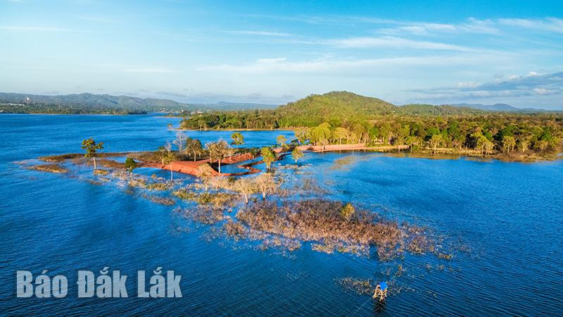 Hồ Ea Kao không chỉ là một công trình thủy lợi quan trọng mà còn là thắng cảnh đẹp trong lòng Buôn Ma Thuột.