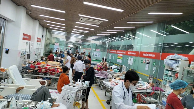 Trung tâm Cấp cứu A9 tiếp nhận bệnh nhân cấp cứu từ các nơi chuyển đến. Ảnh Bệnh viện cung cấp Trung tâm Cấp cứu A9 tiếp nhận bệnh nhân cấp cứu từ các nơi chuyển đến. Ảnh Bệnh viện cung cấp