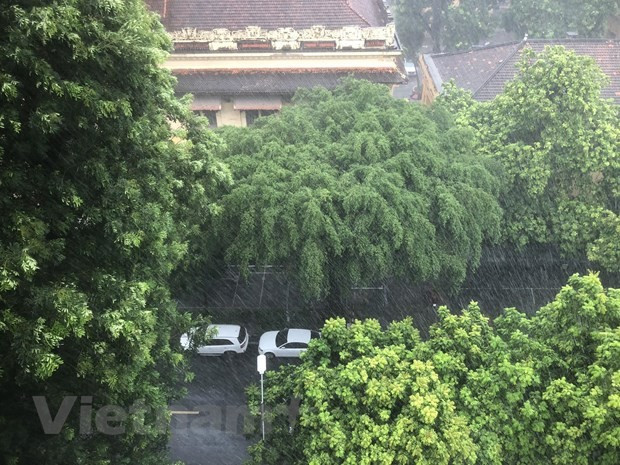 Ngày 29/3, Thủ đô Hà Nội nhiều mây, có mưa rào và rải rác có dông. (Ảnh: Lan Phương/Vietnam+) Ngày 29/3, Thủ đô Hà Nội nhiều mây, có mưa rào và rải rác có dông. (Ảnh: Lan Phương/Vietnam+)