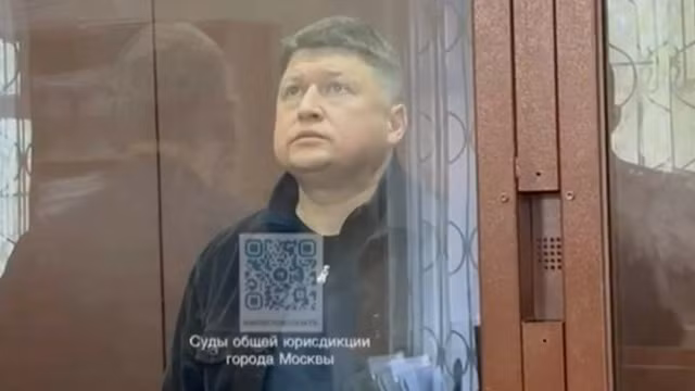 Nghi phạm Sergey Borodin xuất hiện tại toà. Ảnh: RT Nghi phạm Sergey Borodin xuất hiện tại toà. Ảnh: RT