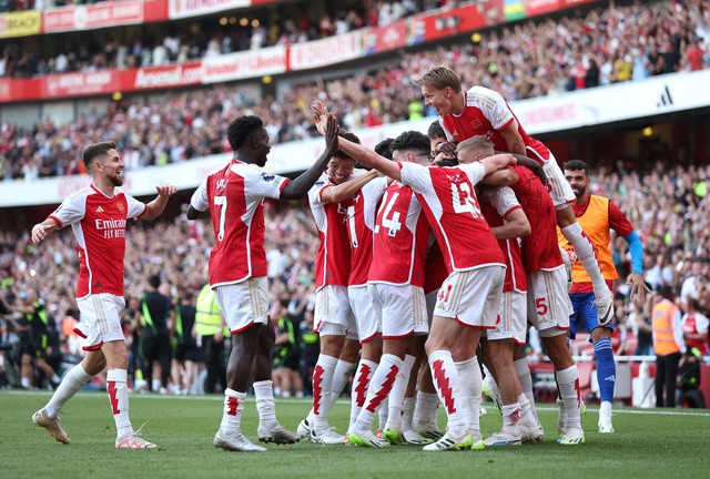 ‘Bom tấn’ Declan Rice ghi bàn phút bù giờ, Arsenal nối dài mạch thắng trước M.U - Ảnh 2. Arsenal chứng tỏ sự trưởng thành bằng lối đá bình tĩnh trước M.U. Ảnh: REUTERS