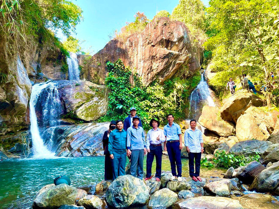 Thác Lây Sắc - điểm đến mới tại Nam Trà My. Ảnh: THIỆN TÙNG Thác Lây Sắc - điểm đến mới tại Nam Trà My. Ảnh: THIỆN TÙNG