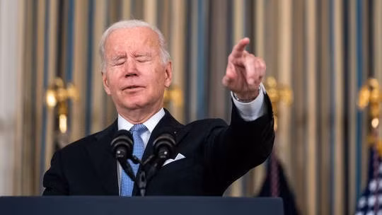 Tổng thống Biden nói muốn được ngủ nhiều hơn, làm việc ít hơn. Ảnh: Los Angeles Times