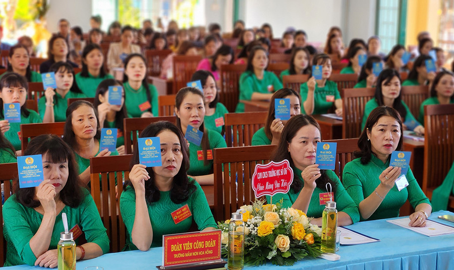 Đại hội điểm Công đoàn cơ sở Trường Mầm non Hoa Hồng (TP. Pleiku). Ảnh: Đinh Yến