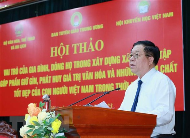 Bí thư Trung ương Đảng, Trưởng Ban Tuyên giáo Trung ương Nguyễn Trọng Nghĩa phát biểu chỉ đạo hội thảo. (Ảnh: Phương Hoa/TTXVN) Bí thư Trung ương Đảng, Trưởng Ban Tuyên giáo Trung ương Nguyễn Trọng Nghĩa phát biểu chỉ đạo hội thảo. (Ảnh: Phương Hoa/TTXVN)