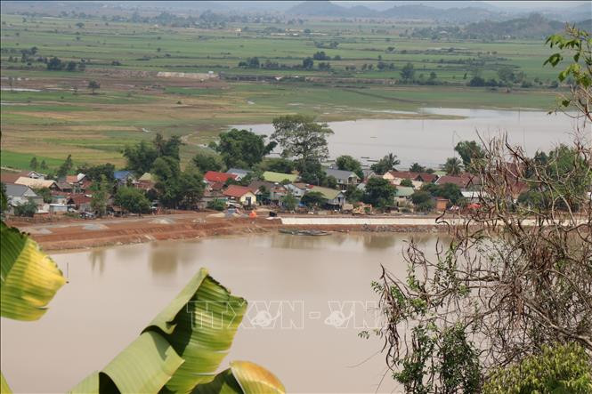 Buôn Jun, điểm du lịch ấn tượng với du khách khi muốn tìm hiểu, khám phá nét đẹp văn hóa của Buôn làng cổ Tây Nguyên. Ảnh: TTXVN