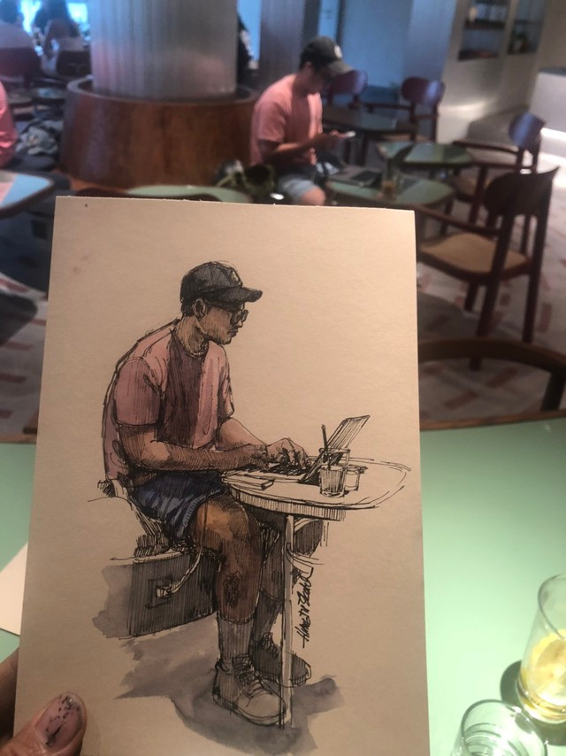 Một bức tranh vẽ tặng người lạ của anh Hưng. Ảnh: Từ Quang Hưng Một bức tranh vẽ tặng người lạ của anh Hưng. Ảnh: Từ Quang Hưng