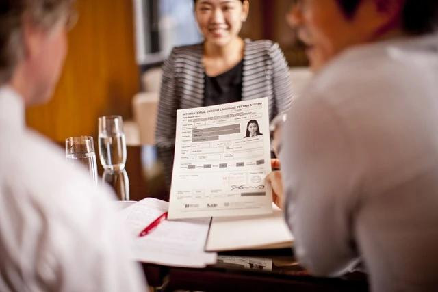 Nhiều thí sinh lo lắng việc chứng chỉ IELTS bị cấp sai quy định có thể ảnh hưởng đến cơ hội học tập, nhất là khi đã qua 2 năm. Ảnh PEXELS