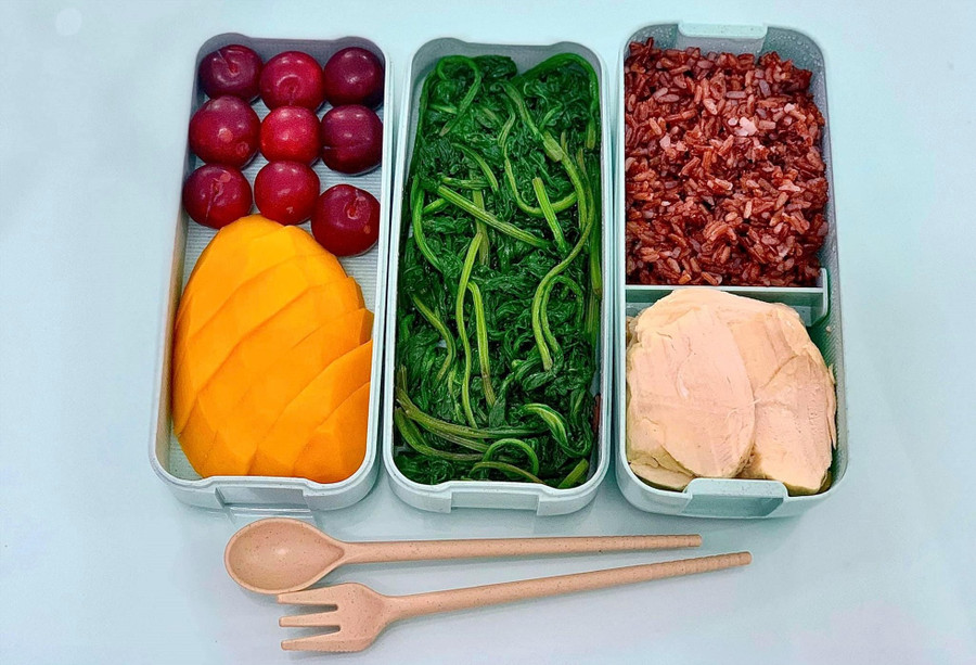 Một chế độ ăn uống cân bằng sẽ giúp ổn định đường huyết của bạn. Ảnh: Mèo