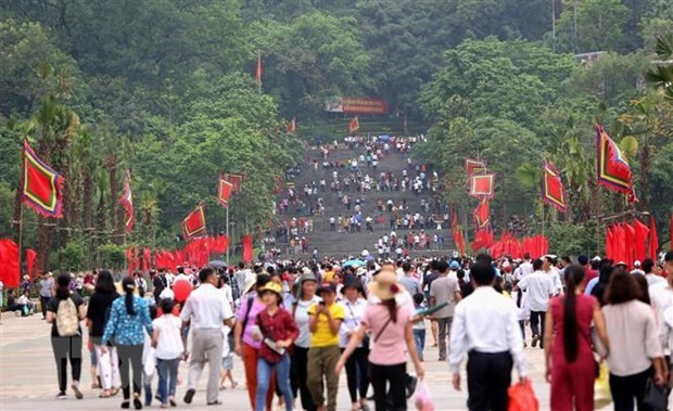 Du khách thập phương tại Lễ hội Đền Hùng. (Ảnh: Thành Đạt/TTXVN)
