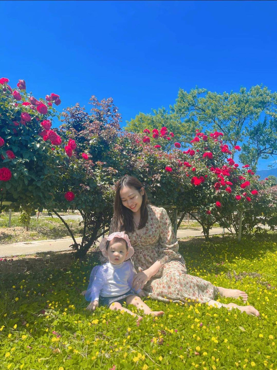 Nơi đây được ví như “thiên đường” của những người yêu hoa - một địa điểm du lịch lý tưởng không thể bỏ qua mỗi khi du khách ghé thăm phố núi Sa Pa. Ảnh: Phạm Quỳnh