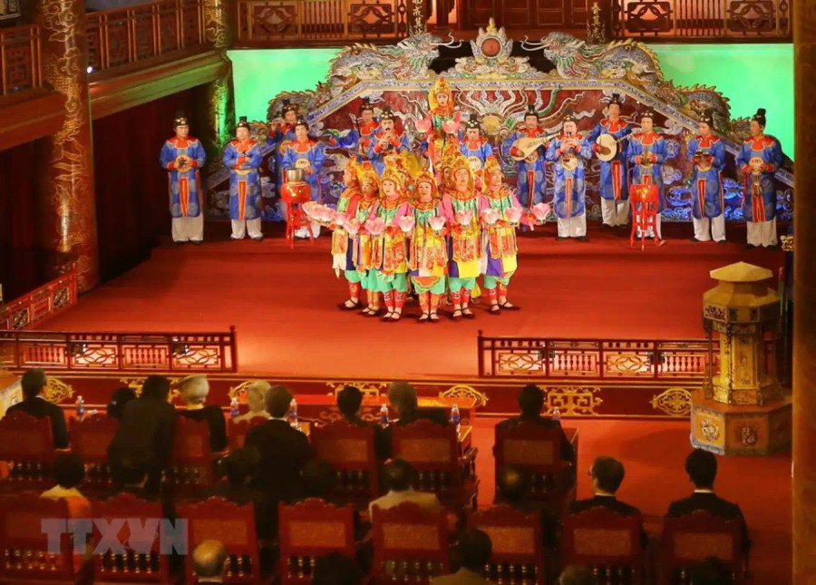 Nhã nhạc cung đình nét văn hóa đặc trưng của xứ Huế. Ảnh nguồn TTXVN Nhã nhạc cung đình nét văn hóa đặc trưng của xứ Huế. Ảnh nguồn TTXVN