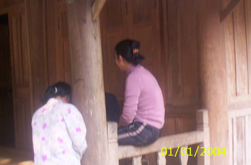 Đàn bà ở bản không chồng - Xốp Mạt, xã Lượng Minh, huyện Tương Dương, Nghệ An Đàn bà ở bản không chồng - Xốp Mạt, xã Lượng Minh, huyện Tương Dương, Nghệ An