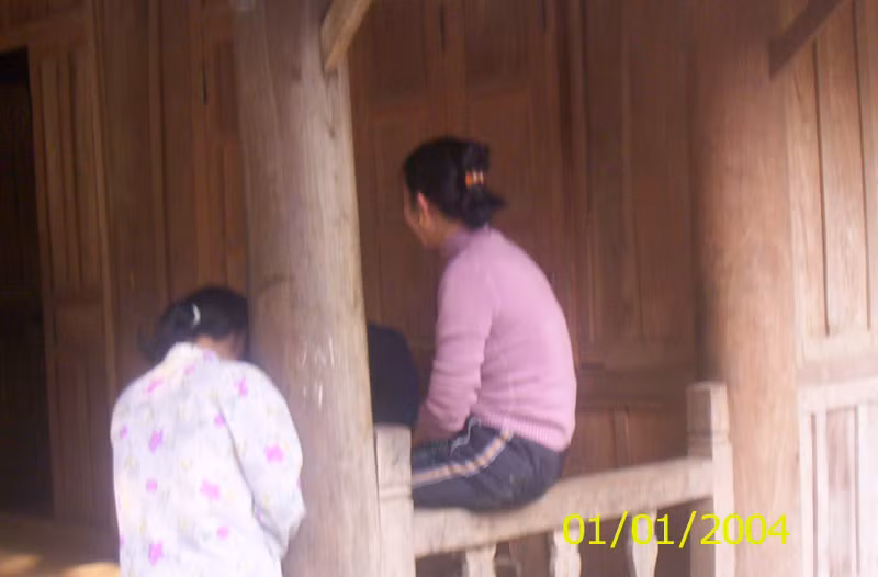 Đàn bà ở bản không chồng - Xốp Mạt, xã Lượng Minh, huyện Tương Dương, Nghệ An Đàn bà ở bản không chồng - Xốp Mạt, xã Lượng Minh, huyện Tương Dương, Nghệ An