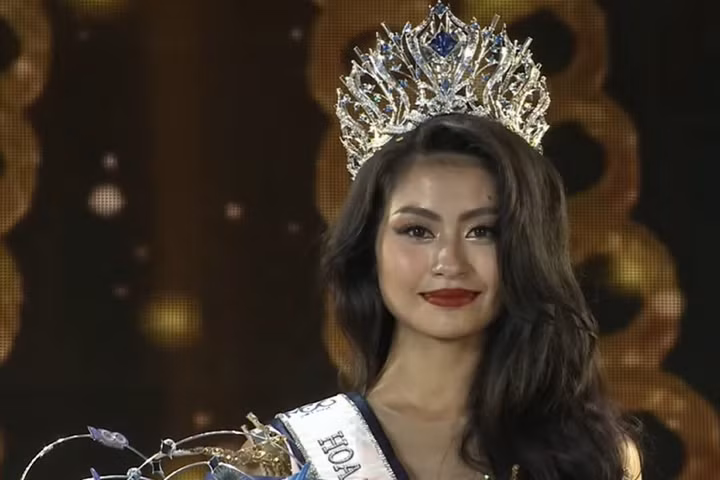 Bùi Thị Xuân Hạnh đăng quang danh hiệu Hoa hậu Hoàn vũ Việt Nam - Miss Cosmo Vietnam 2023.