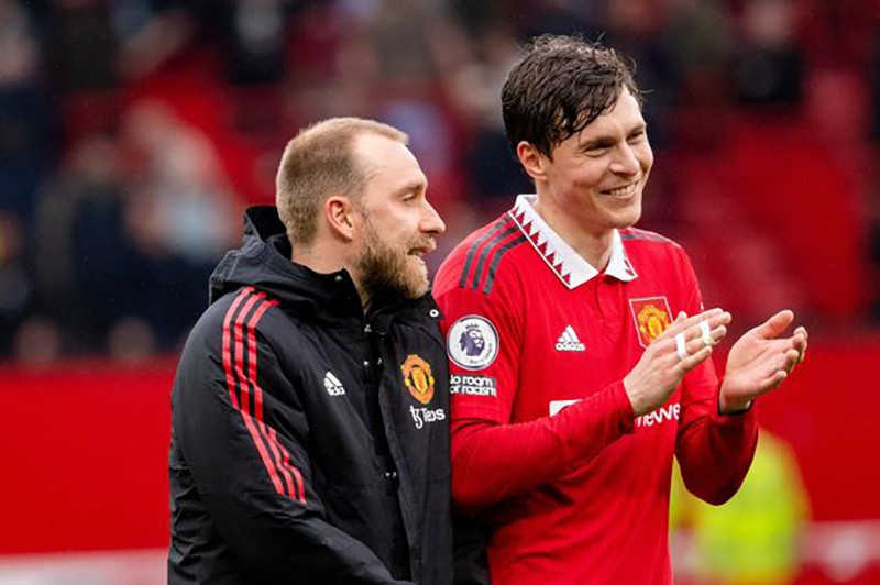 Lindelof đang chơi cực hay trong bối cảnh MU mất bộ đôi trung vệ Lisandro Martinez và Raphael Varane. ẢNH: GETTY