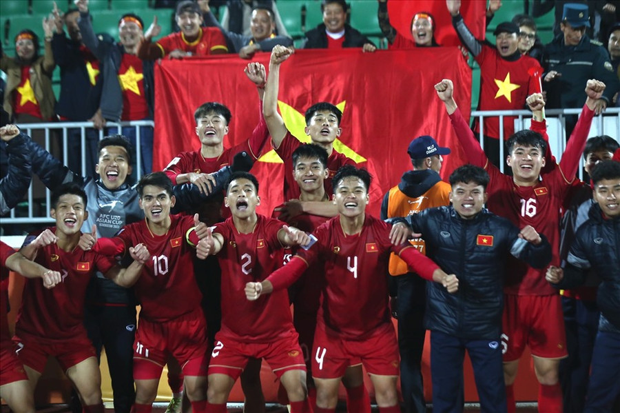 U20 Việt Nam ghi dấu ấn sau 2 chiến thắng trước Australia và Qatar. Ảnh: Phan Hồng U20 Việt Nam ghi dấu ấn sau 2 chiến thắng trước Australia và Qatar. Ảnh: Phan Hồng