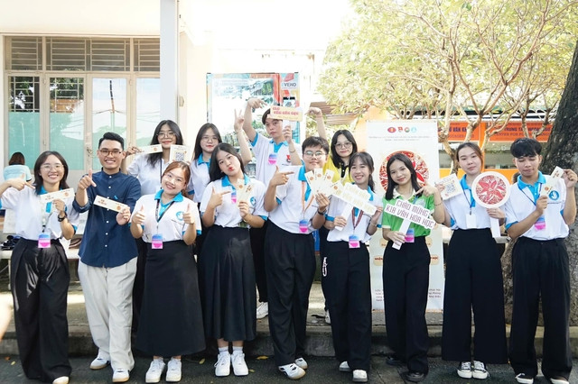 Trường ĐH Khoa học Xã hội và Nhân văn -(ĐHQG TP HCM) sẽ không tổ chức lễ khai giảng, dùng toàn bộ số tiền ủng hộ đồng bào miền Bắc. Ảnh: Fanpage nhà trường Trường ĐH Khoa học Xã hội và Nhân văn -(ĐHQG TP HCM) sẽ không tổ chức lễ khai giảng, dùng toàn bộ số tiền ủng hộ đồng bào miền Bắc. Ảnh: Fanpage nhà trường