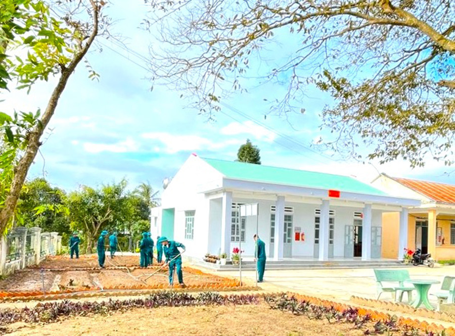 Thi đua xây dựng cảnh quan nơi làm việc, Ban Chỉ huy Quân sự xã Tú An (thị xã An Khê) đạt giải cao. Ảnh: Xuân Cường Thi đua xây dựng cảnh quan nơi làm việc, Ban Chỉ huy Quân sự xã Tú An (thị xã An Khê) đạt giải cao. Ảnh: Xuân Cường