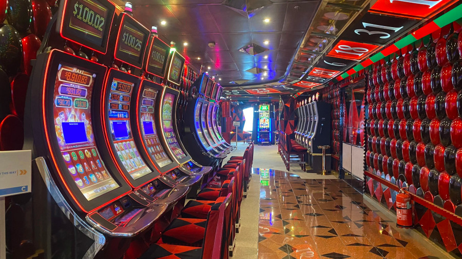 Khu chơi games. Ảnh: HOÀNG TRUNG Khu chơi games. Ảnh: HOÀNG TRUNG