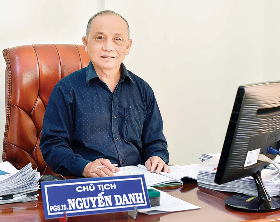 Phó Giáo sư-Tiến sĩ Nguyễn Danh làm Chủ nhiệm Hội đồng tư vấn dân chủ - pháp luật của Ủy ban MTTQ Việt Nam tỉnh khóa X. Ảnh: Đức Thụy Phó Giáo sư-Tiến sĩ Nguyễn Danh làm Chủ nhiệm Hội đồng tư vấn dân chủ - pháp luật của Ủy ban MTTQ Việt Nam tỉnh khóa X. Ảnh: Đức Thụy
