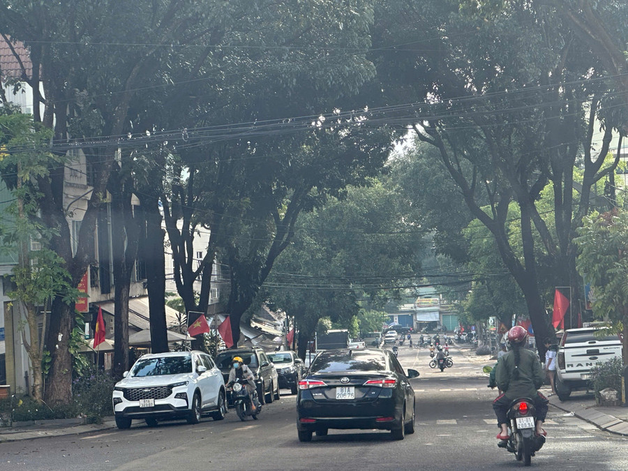 Thời tiết Tây Nguyên và Nam Bộ ngày nắng, chiều tối và đêm có mưa. Ảnh: G.B Thời tiết Tây Nguyên và Nam Bộ ngày nắng, chiều tối và đêm có mưa. Ảnh: G.B
