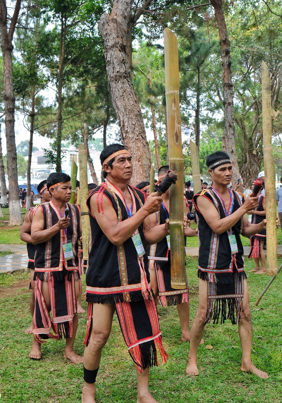 Dàn chiêng tre của đoàn nghệ nhân xã Glar (huyện Đak Đoa) tham gia Ngày hội văn hóa các dân tộc toàn tỉnh lần thứ II. Ảnh: Minh Châu