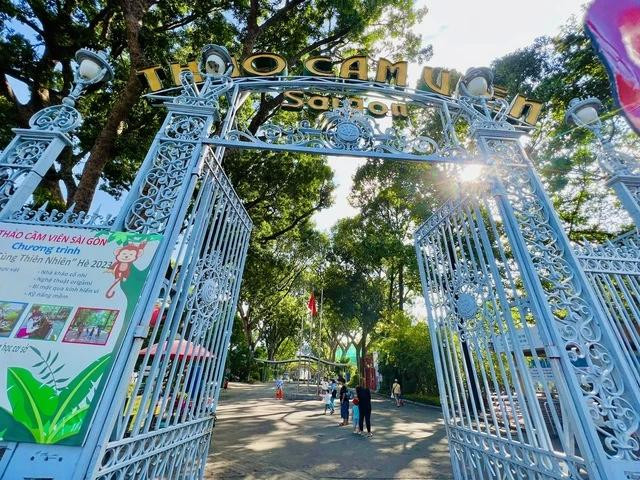 Thảo Cầm Viên Sài Gòn miễn vé cho khách tham quan có sinh nhật trong tháng 3. Ảnh: Vũ Phượng Thảo Cầm Viên Sài Gòn miễn vé cho khách tham quan có sinh nhật trong tháng 3. Ảnh: Vũ Phượng