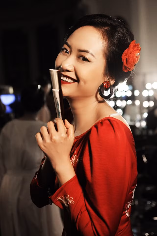 Diễn viên Hồng Ánh háo hức khi được quay trở lại Liên hoan phim AIFFA. Ảnh: FBNV