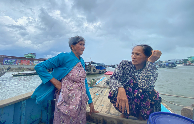 Út xuồng và Tư bí Út xuồng và Tư bí