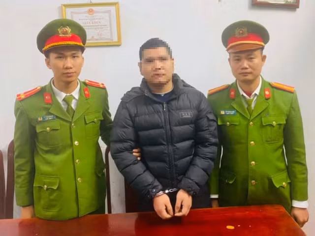 Nguyễn Hoàng Huy bị bắt giữ về tội lừa đảo chiếm đoạt tài sản (Ảnh Công an Hà Tĩnh)