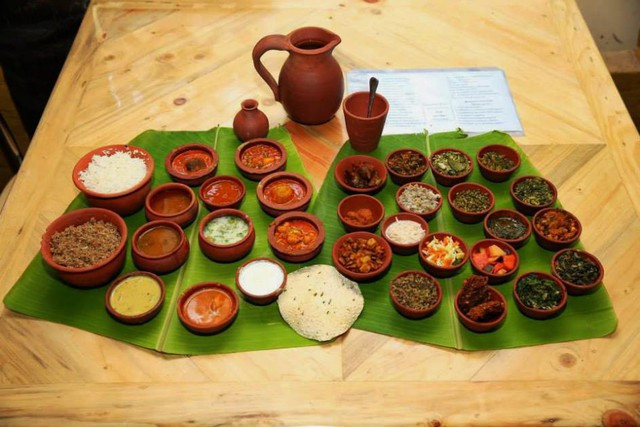 Bữa ăn phong cách Nam Ấn là điều du khách không thể bỏ lỡ trong chuyến du lịch Tiruchirappalli Bữa ăn phong cách Nam Ấn là điều du khách không thể bỏ lỡ trong chuyến du lịch Tiruchirappalli