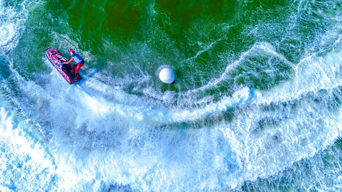 Mãn nhãn lát cắt cuộc đua từ trên cao Mãn nhãn lát cắt cuộc đua từ trên cao