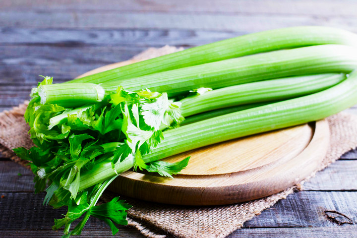 Cần tây cung cấp nhiều chất dinh dưỡng, lợi ích giúp tăng cường sức khỏe tổng thể theo nhiều cách khác nhau. (Ảnh: burnbootcamp)