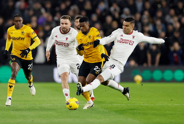 Casemiro quá xui rủi trong ngày tái xuất Casemiro quá xui rủi trong ngày tái xuất