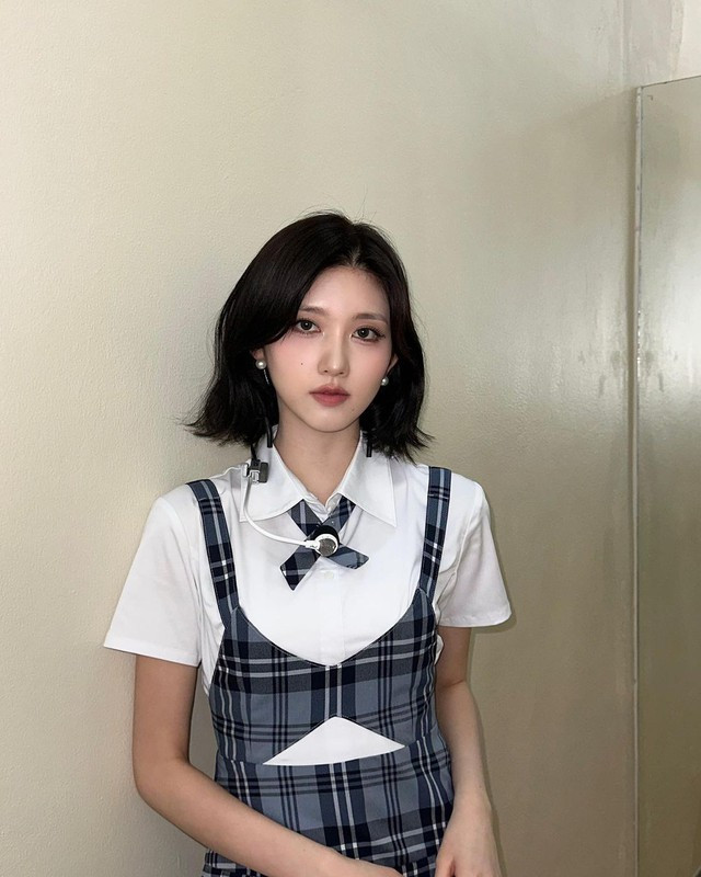 Vốn đã nổi bật với hình ảnh mỹ nữ kiều diễm nên khi F5 bản thân với mái tóc ngắn, người đẹp Gen Z sinh năm 2007 càng trở nên khí chất và cuốn hút hơn hẳn