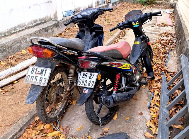 Những chiếc xe máy độ chế vi phạm bị bắt ở huyện Ia Pa Những chiếc xe máy độ chế vi phạm bị bắt ở huyện Ia Pa