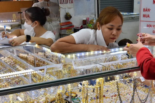 Giá vàng hôm nay của thế giới bật tăng Giá vàng hôm nay của thế giới bật tăng
