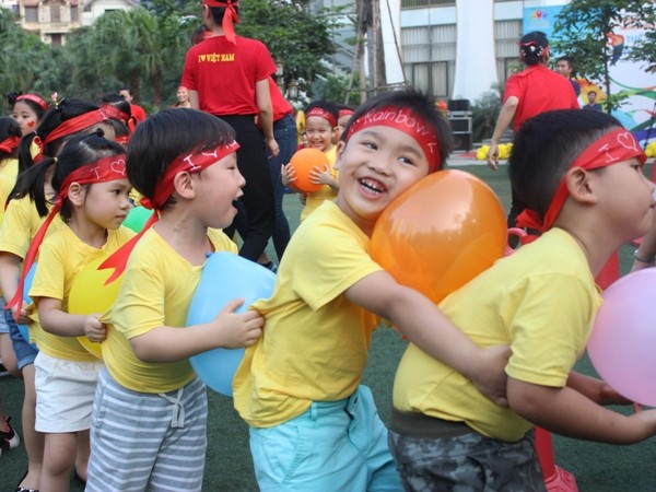 Chương trình mới sẽ hướng tới hình thành năng lực tình cảm-xã hội và giáo dục cá nhân hóa. (Ảnh: PV/Vietnam+)