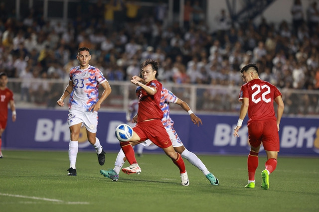 Đội tuyển VN tính toán vượt “ải” Iraq - Ảnh 1. Đội tuyển VN sẽ tự tin đón tiếp đối thủ Iraq sau chiến thắng tại Philippines. Ảnh: Thụy An