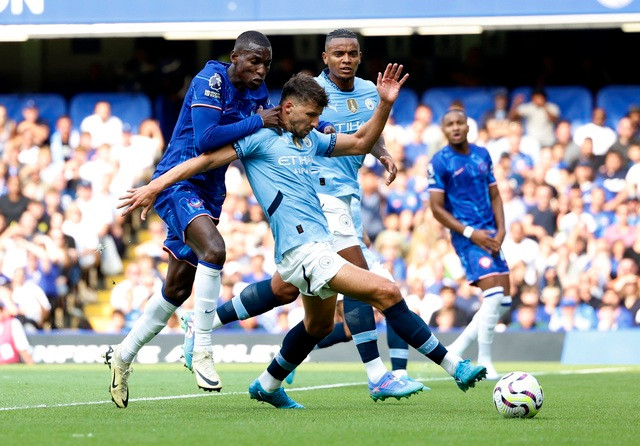 Chelsea thi đấu chật vật trước đương kim vô địch Man City Chelsea thi đấu chật vật trước đương kim vô địch Man City