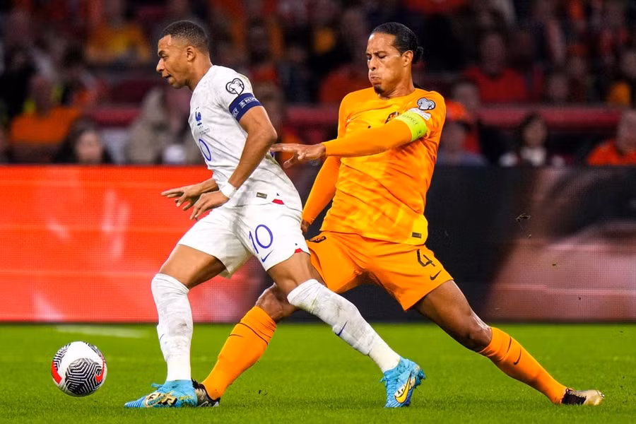Hà Lan (áo cam) sẽ phục hận thành công khi tái ngộ Pháp? (Nguồn: Getty Images)