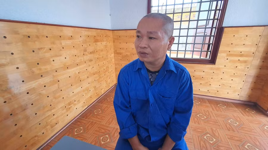 Đối tượng Sơn tại cơ quan công an