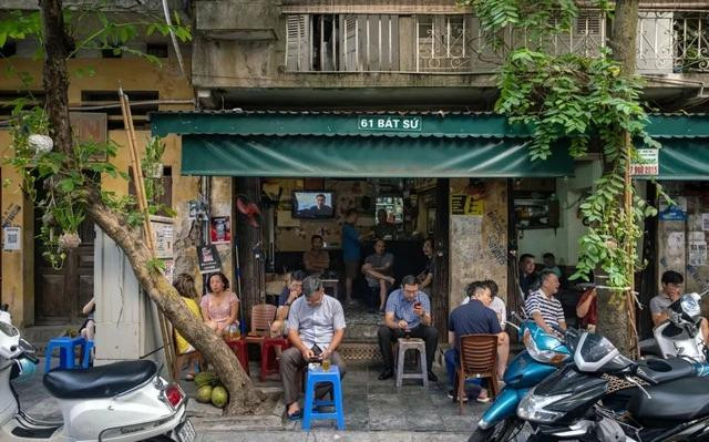 Phong cách cà phê vỉa hè ở Việt Nam Phong cách cà phê vỉa hè ở Việt Nam