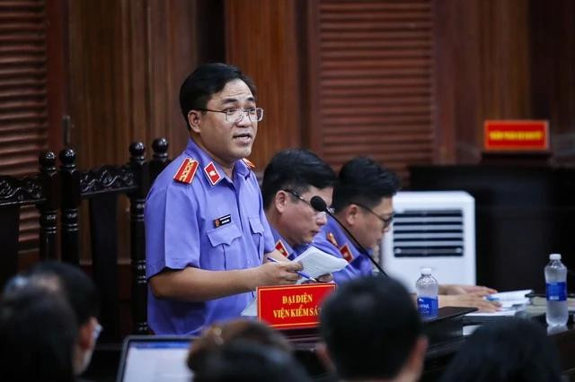 Đại diện Viện KSND TP.HCM giữ quyền công tố tại tòa. Ảnh: Nhật Thịnh Đại diện Viện KSND TP.HCM giữ quyền công tố tại tòa. Ảnh: Nhật Thịnh