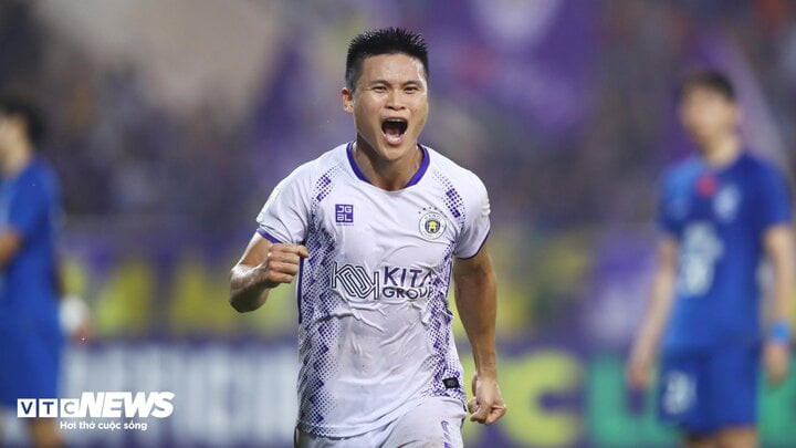 Tuấn Hải là người hùng của Hà Nội FC. (Ảnh: Đức Minh) Tuấn Hải là người hùng của Hà Nội FC. (Ảnh: Đức Minh)
